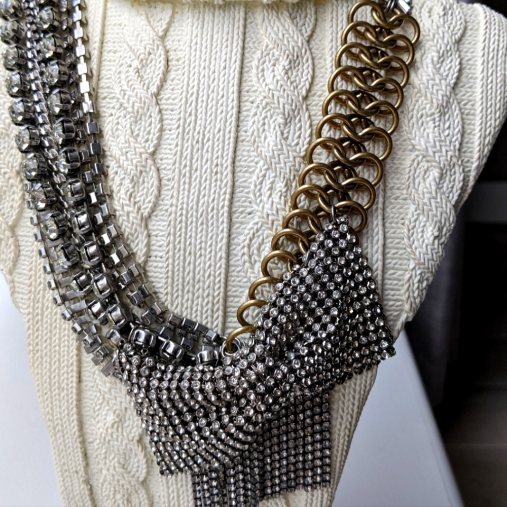 Stella & Dot Lady Boss necklace